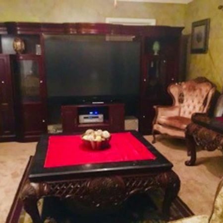 Best Deal In Town! Entire 1 Bedroom Apartment 59 Montgomery Eksteriør billede