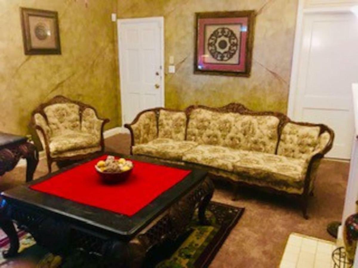 Best Deal In Town! Entire 1 Bedroom Apartment 59 Montgomery Eksteriør billede