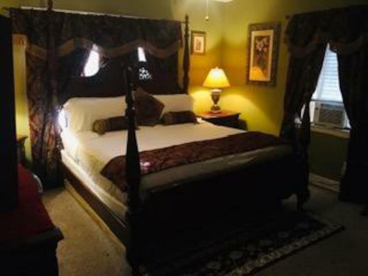 Best Deal In Town! Entire 1 Bedroom Apartment 59 Montgomery Eksteriør billede